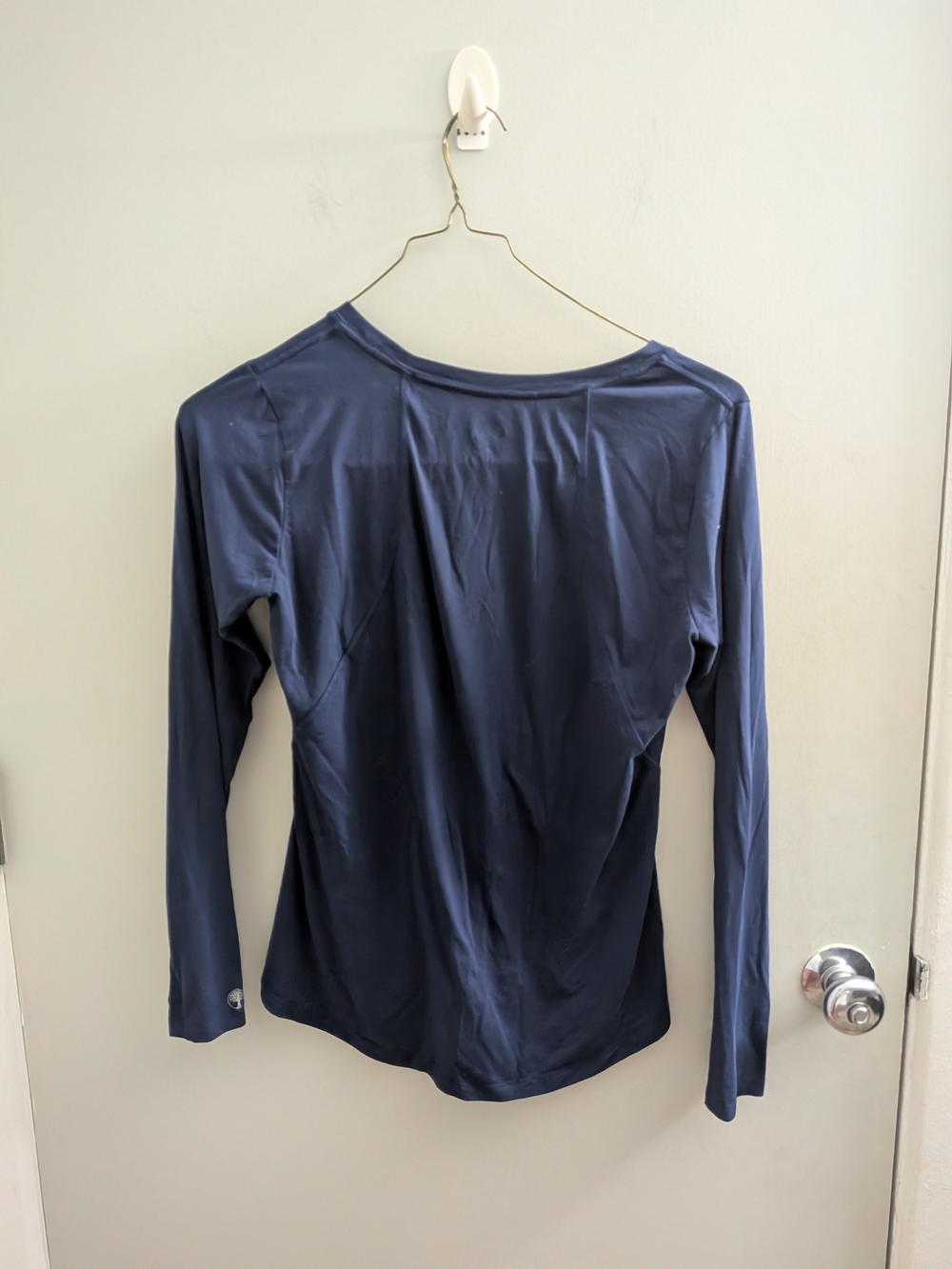 healing hands Underscrub Super Soft Navy Long Sleeve Crew Neck Top Small Nurse - Picture 6 of 6